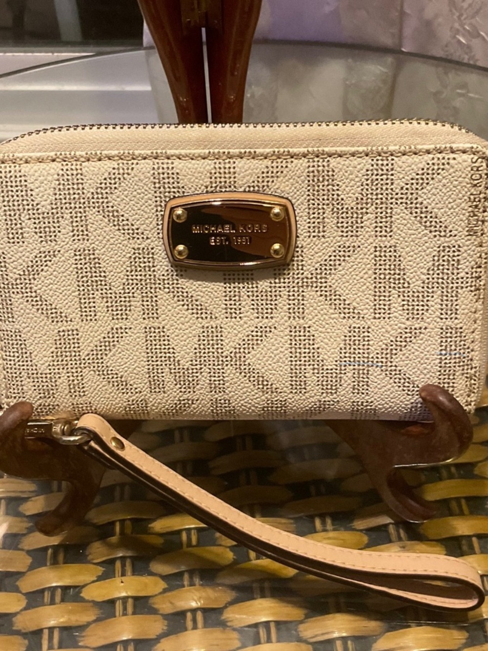 Michael Kors MK Jet Set Medium Wristlet Wallet